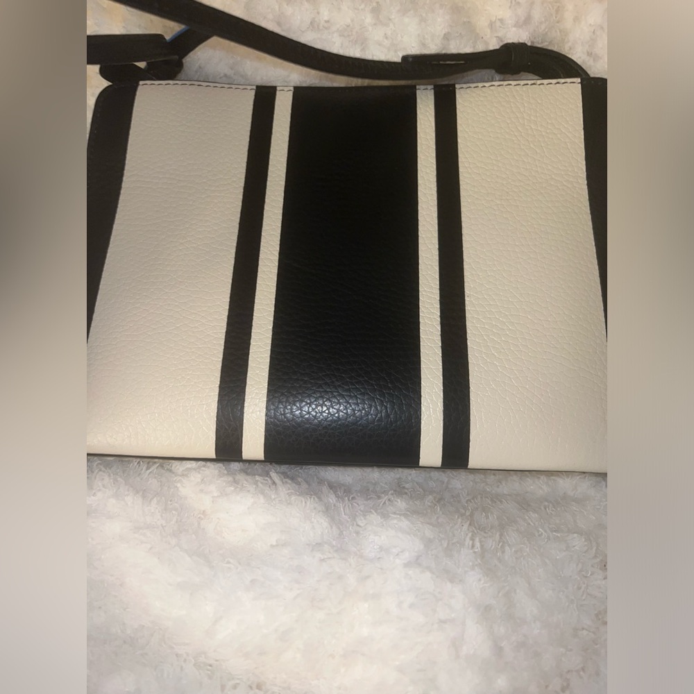 Oroton Black Crossbody Bag - Picture 10 of 11